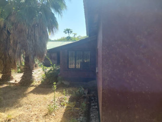 5-bedroom-home-and-cottage-for-sale-in-olympia