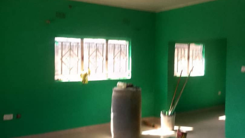 3-bedroomed-master-self-contained-home-in-makeni-with-wall-fence-and-borehole-big-5