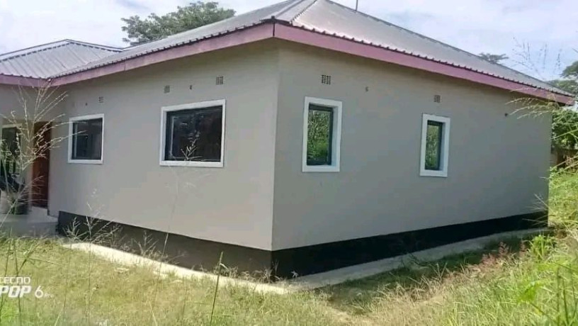 neat-2-bedroom-house-for-rent-in-lusaka-west-big-0