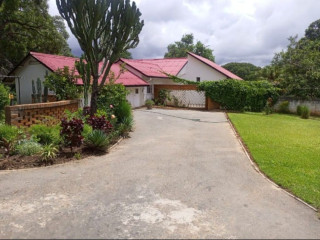 Woodlands 4 Bedroom House for Rent