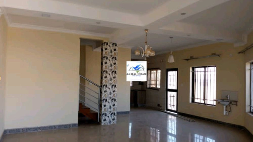 4-bedroom-flat-in-salama-park-big-9