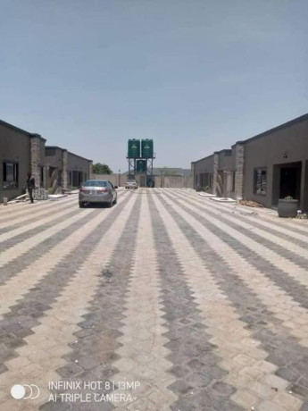 executive-3-bedroom-flat-for-rent-in-chalala-big-0