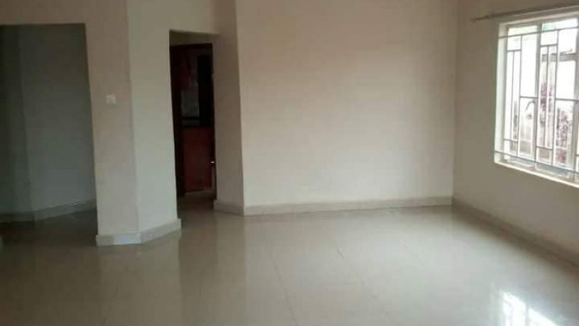 vacant-3-bedroom-flat-for-rent-in-lilayi-big-1