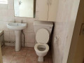 executive-3-bedroom-flat-in-rhodespark-small-3