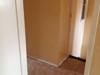 Executive 3 Bedroom Flat in Rhodespark