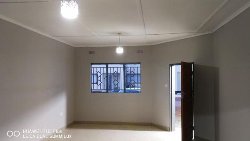 2-bedroom-flat-for-rent-in-libala-south-big-2