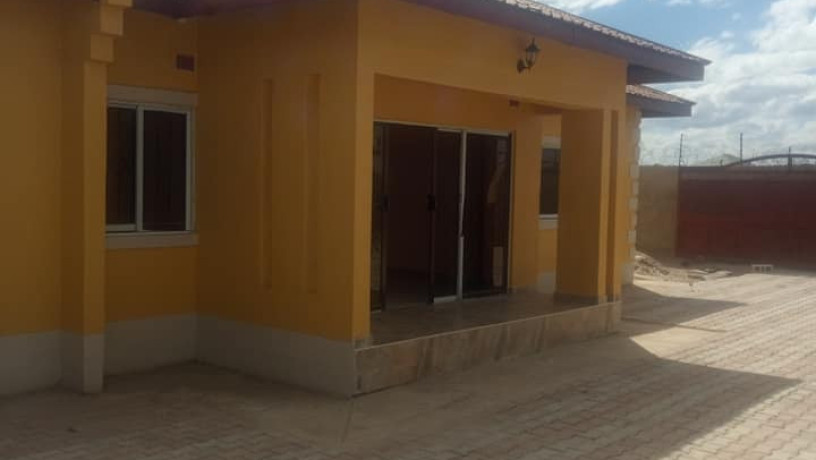 waterfalls-newly-built-2-bedroom-semi-detached-flats-for-rent-big-3