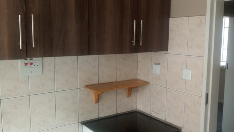 2-bedroom-highrise-flats-in-rhodespark-big-5