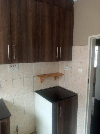 2-bedroom-highrise-flats-in-rhodespark-big-5