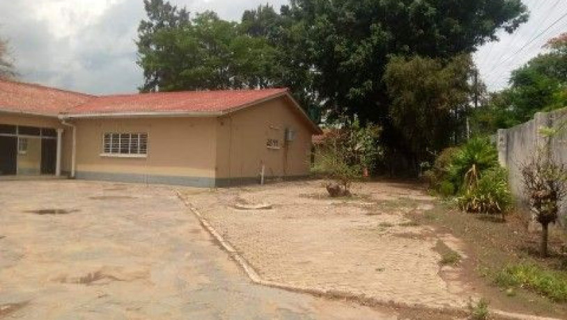 5-bedroom-house-for-sale-in-kabulonga-big-3