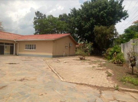 5-bedroom-house-for-sale-in-kabulonga-big-3