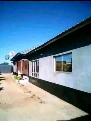 beautiful-5-bedroom-house-in-lilayi-estates-big-4