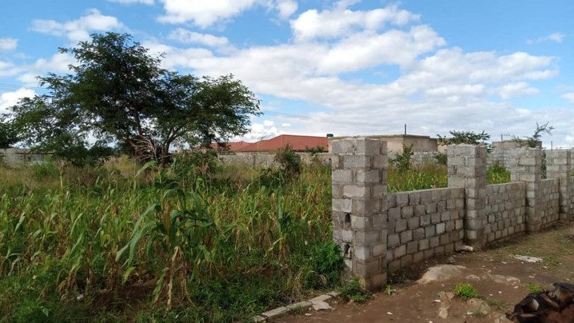 quick-sale-corner-plot-in-chalala-big-0