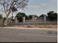 commercial-property-in-woodlands-corner-plot-small-1