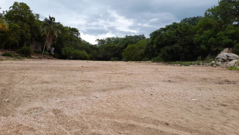 river-frontage-property-for-sale-in-siavonga-big-3