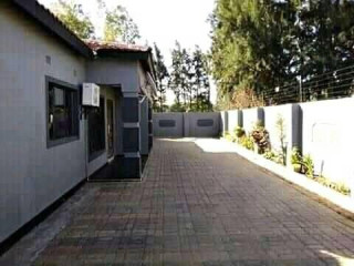 3 Bedroom Flats in Salama Park