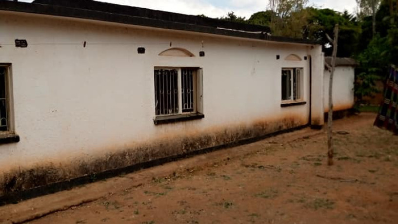 for-sale-3-bedroom-stand-alone-house-in-avondale-wanga-area-big-2