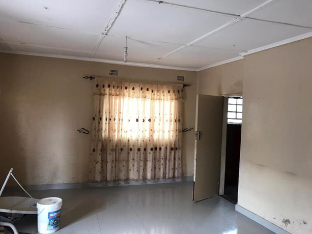 4-bedroom-house-in-kabwata-big-3