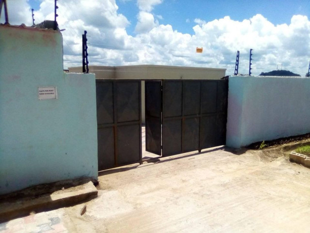 newly-built-2-bedroom-flat-for-rent-big-2