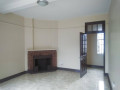 spacious-1-bedroom-for-rent-near-rhodespark-small-2