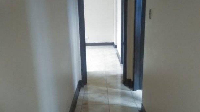 spacious-1-bedroom-for-rent-near-rhodespark-big-1