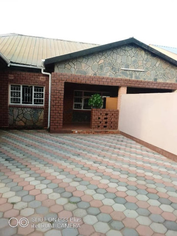 beautiful-3-bedroom-house-for-rent-in-libala-south-big-5