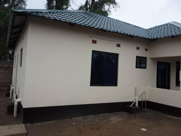 newly-built-two-bedroom-flat-in-olympia-big-3