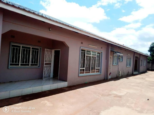 2-bedroom-flat-for-rent-chalala-big-5