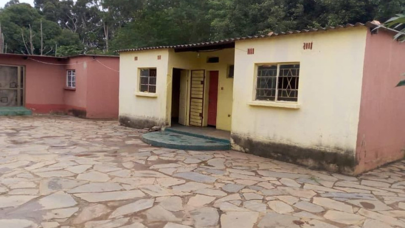 house-for-rent-in-makeni-main-road-big-0