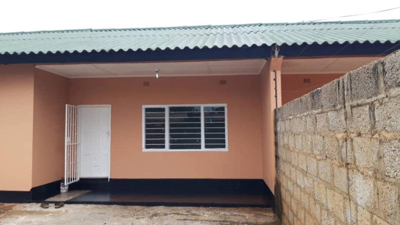 three-bedroom-semi-detached-house-for-rent-in-avondale-big-4