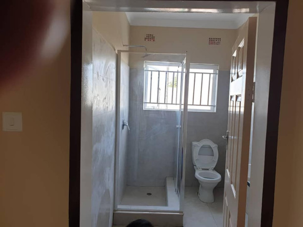 two-bedroom-flat-for-rent-big-3