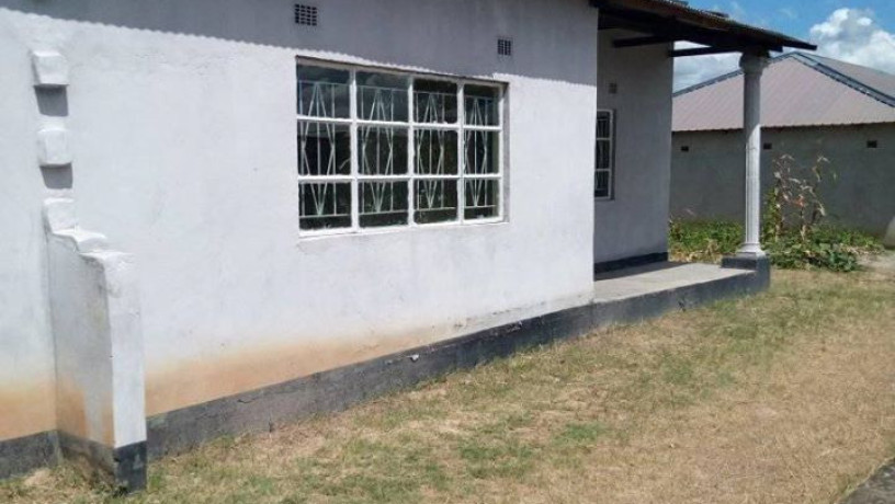 2-bedroom-flat-for-rent-in-kamirenda-luanshya-big-3