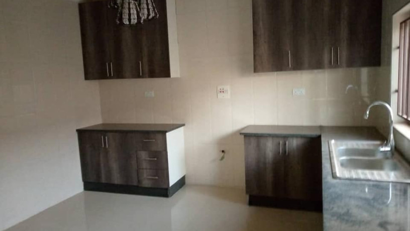 executive-3-bedroom-flat-in-woodlands-extension-big-1