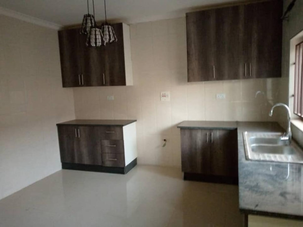 executive-3-bedroom-flat-in-woodlands-extension-big-1
