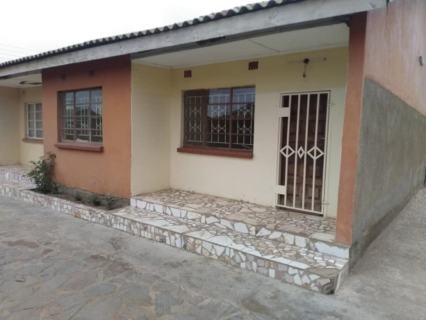 two-bedroom-flat-for-rent-big-3