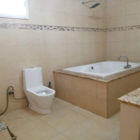 2-bedroom-flat-in-roma-big-1