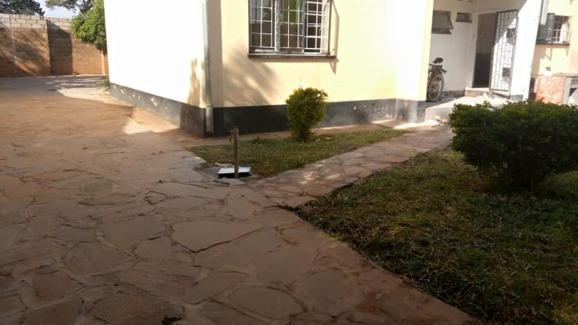 chainama-minestone-3-bedroomed-flat-for-rent-big-4