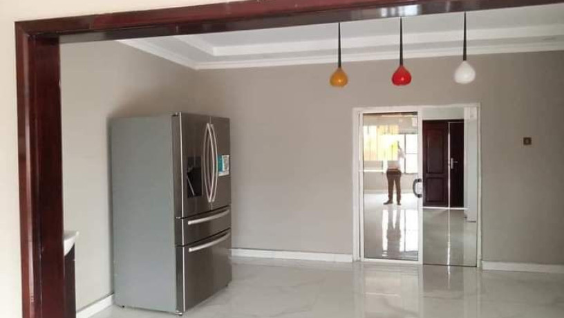 neat-and-beautiful-3-bedroom-flat-for-sale-in-libala-south-big-5