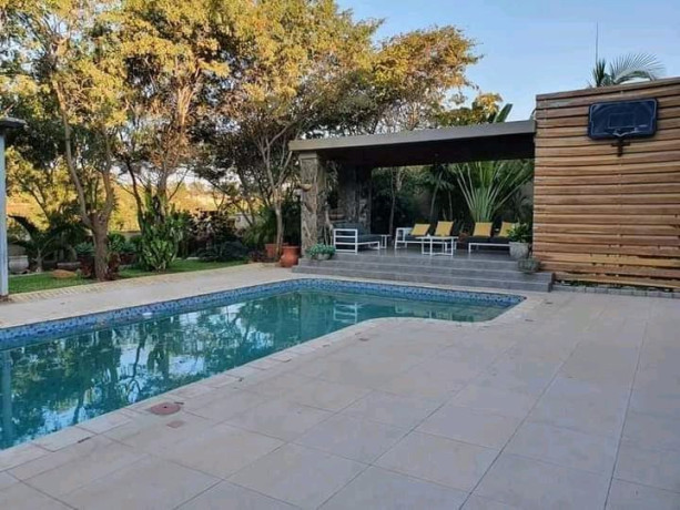 executive-and-luxurious-5-bedroom-house-in-roma-park-big-8