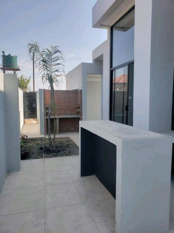 executive-3-bedroom-town-houses-for-sale-big-6