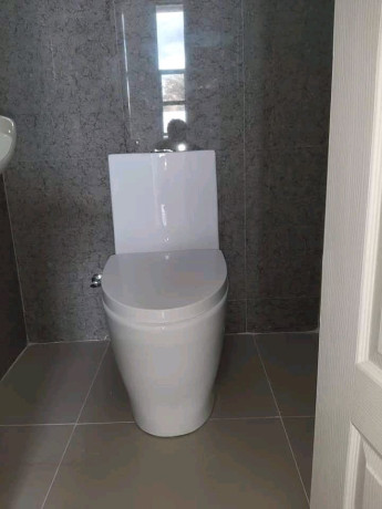 executive-3-bedroom-town-houses-for-sale-big-4