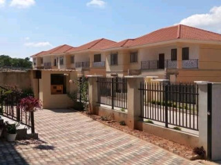 ibex-executive-4-bedroom-town-house