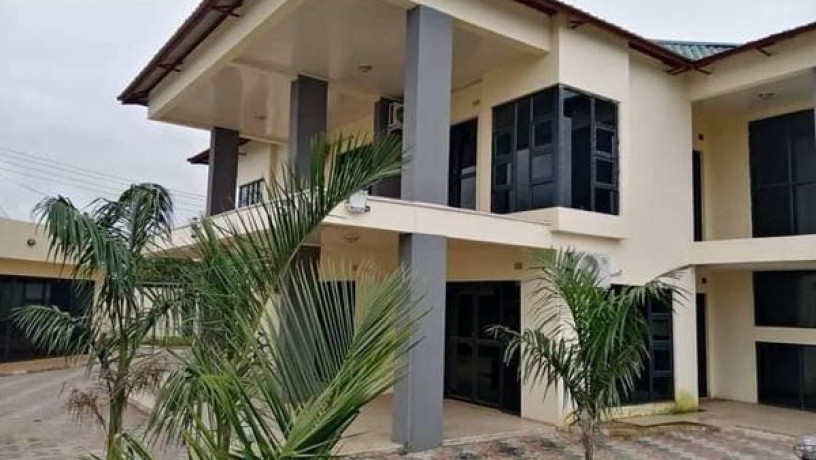 massive-5-bedroom-house-in-kamwala-south-big-0