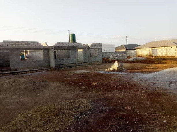 2-bedroom-flat-on-title-big-2