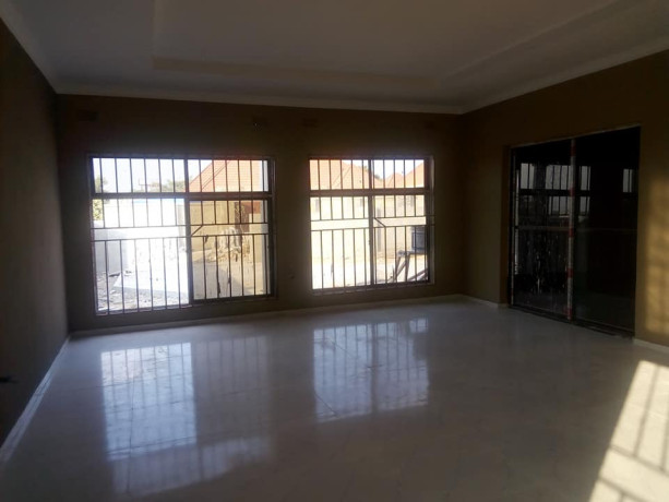 executive-3-bedroom-standalone-house-in-ibex-hill-big-3