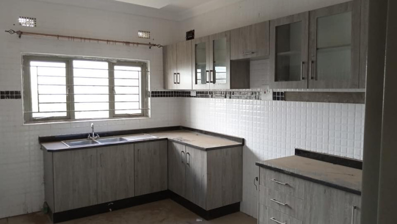 neat-and-spacious-2-bedroom-flat-in-chalala-woodlands-big-0