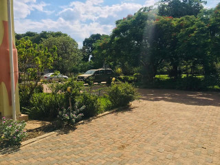 spacious-five-bedroom-home-in-makeni