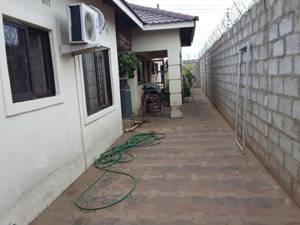 2-bedroom-house-for-rent-big-1