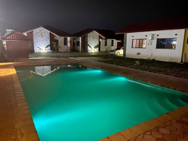 modern-3-bedroom-flats-in-olympia-big-3