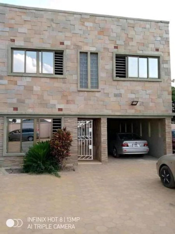 neat-and-beautiful-3-bedroom-flat-for-rent-in-libala-south-big-3